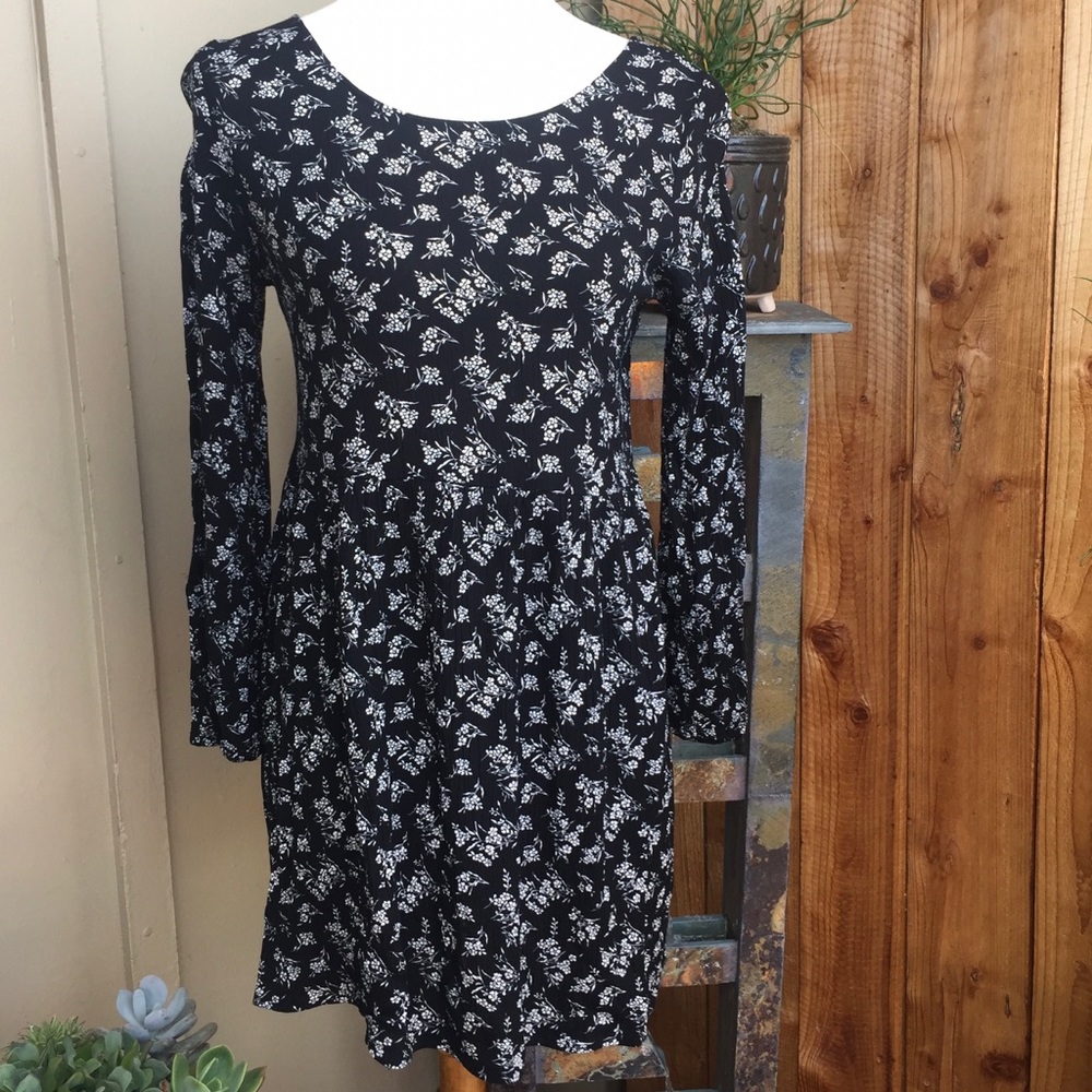 Chloe K Long Sleeve Floral Dress